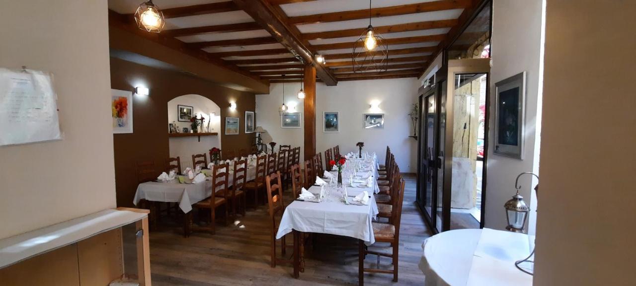 Hotel Restaurant Le Saint Clement Exteriör bild
